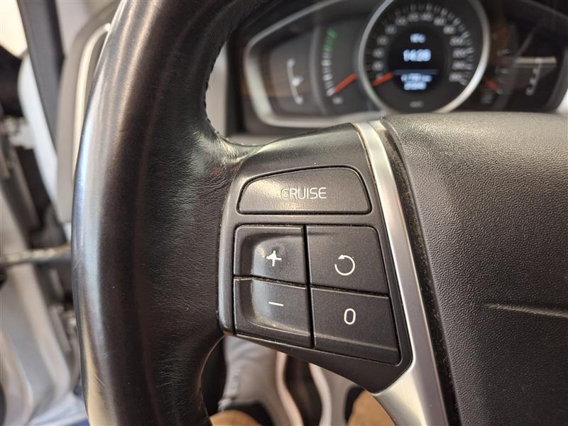 VOLVO XC60 2015