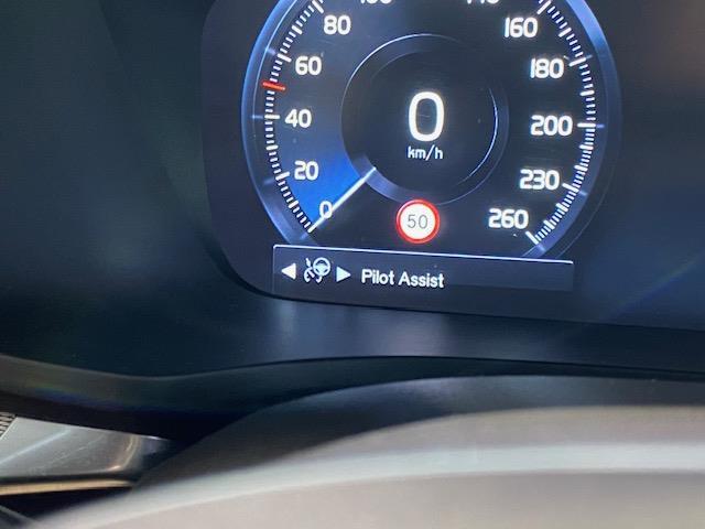 VOLVO V60 2020