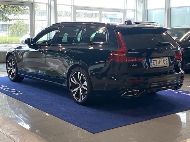 VOLVO V60 2020