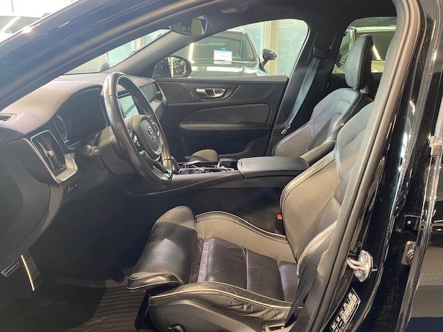 VOLVO V60 2020