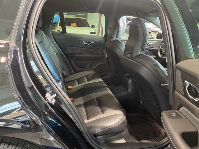 VOLVO V60 2020