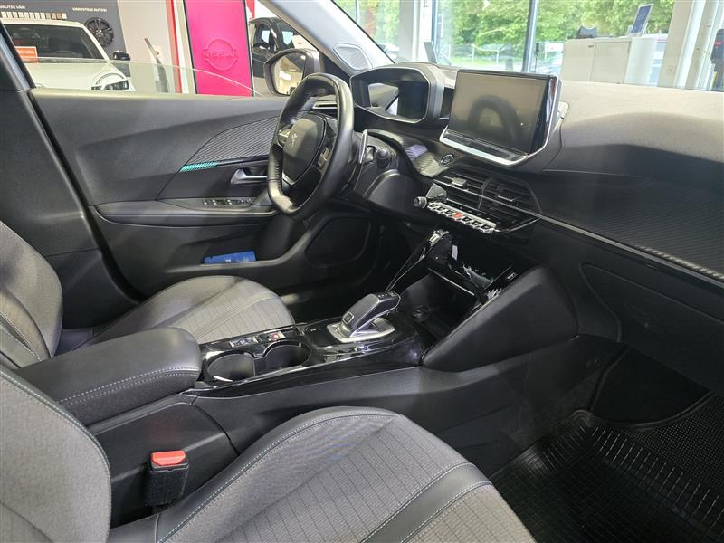 PEUGEOT 2008 2021