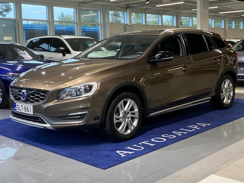 VOLVO V60 Cross Country 2016