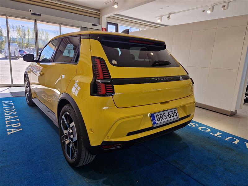 RENAULT 5 2025