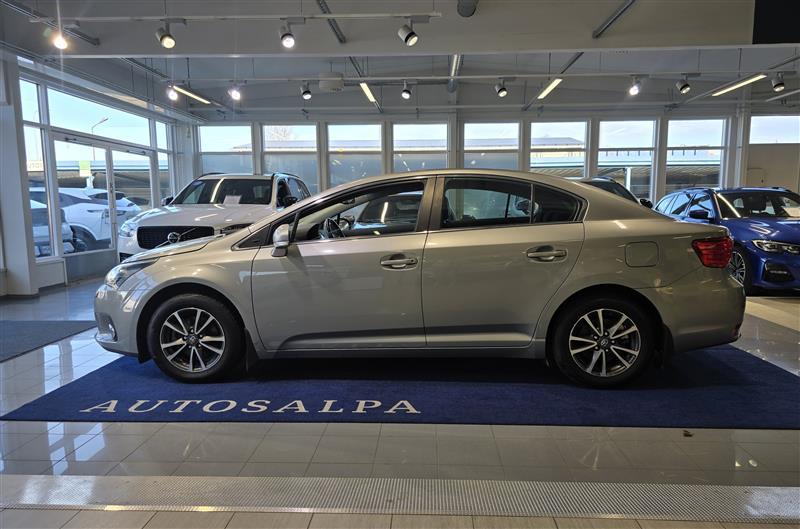 TOYOTA Avensis 2014