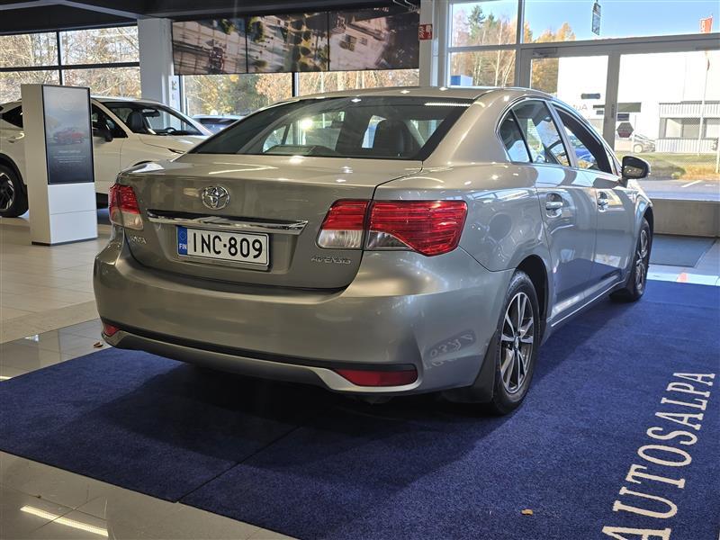 TOYOTA Avensis 2014