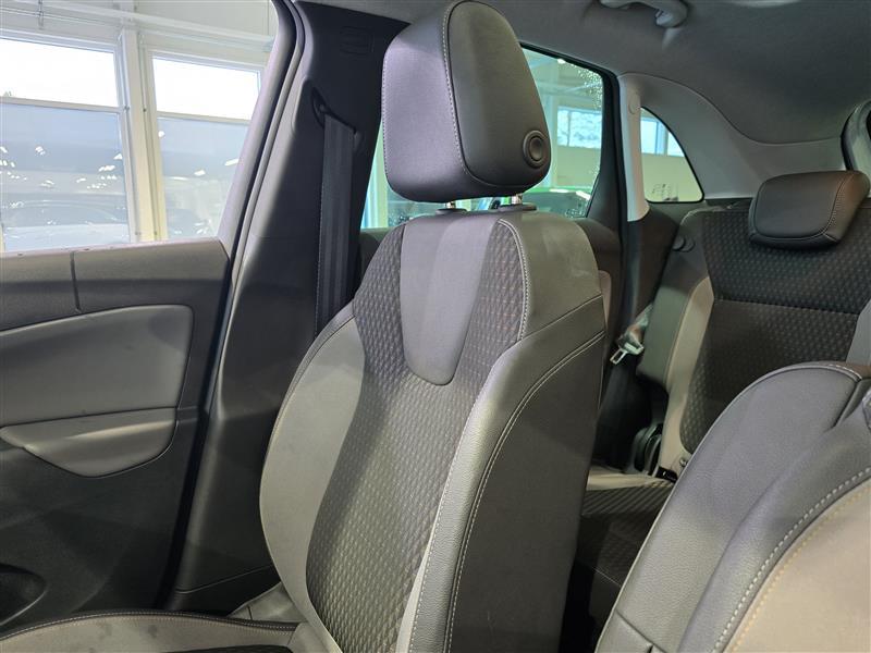 OPEL Crossland X 2017