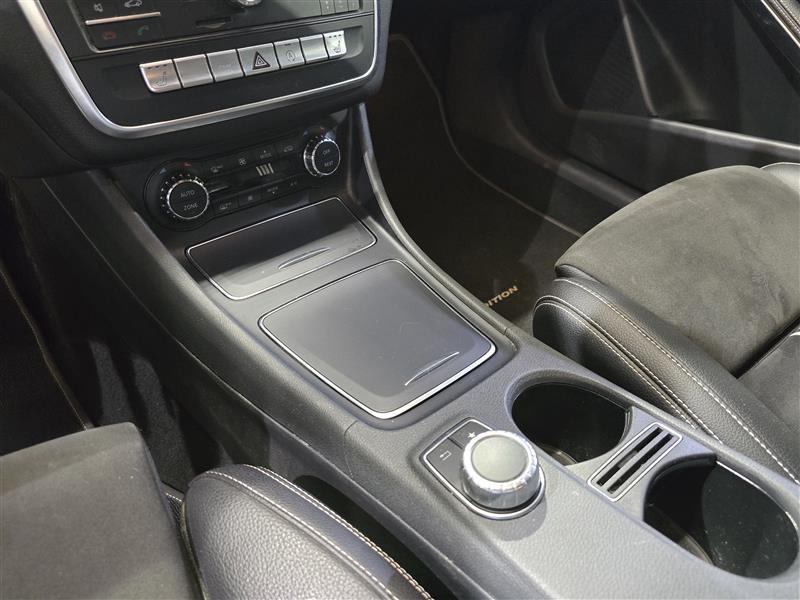 MERCEDES-BENZ GLA 2017