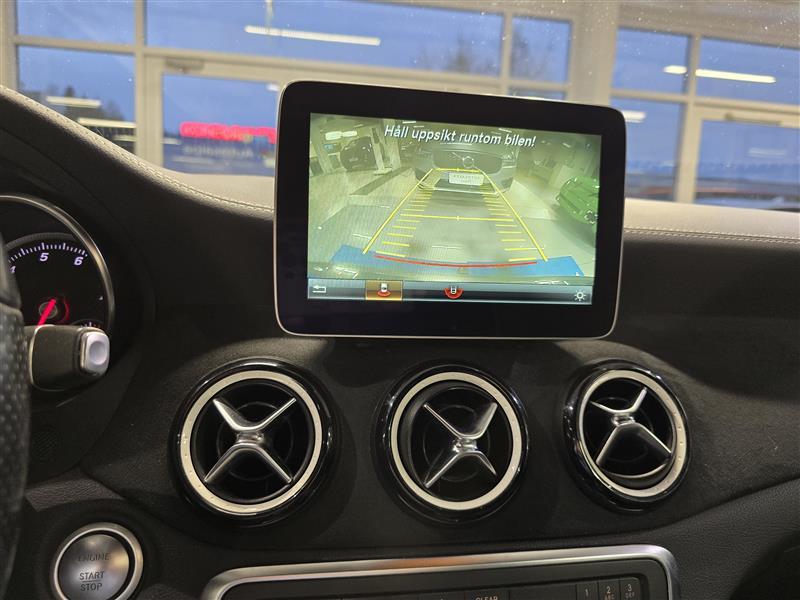 MERCEDES-BENZ GLA 2017