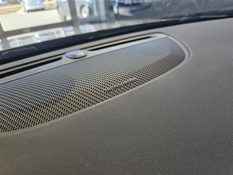 VOLVO V60 2025