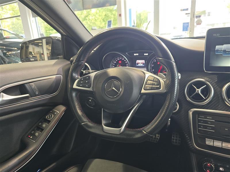 MERCEDES-BENZ A 2016