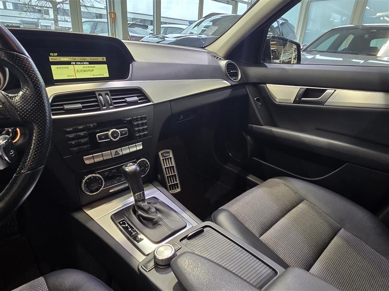 MERCEDES-BENZ C 2011