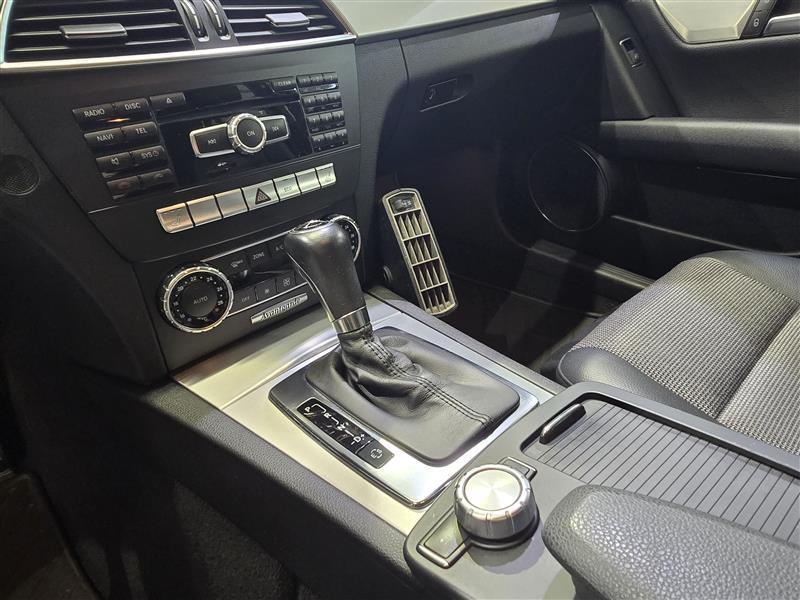 MERCEDES-BENZ C 2011