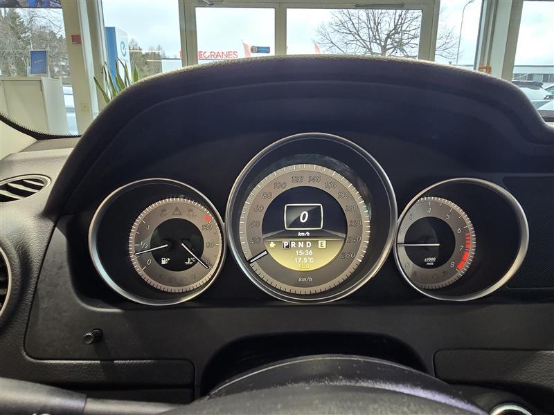 MERCEDES-BENZ C 2011