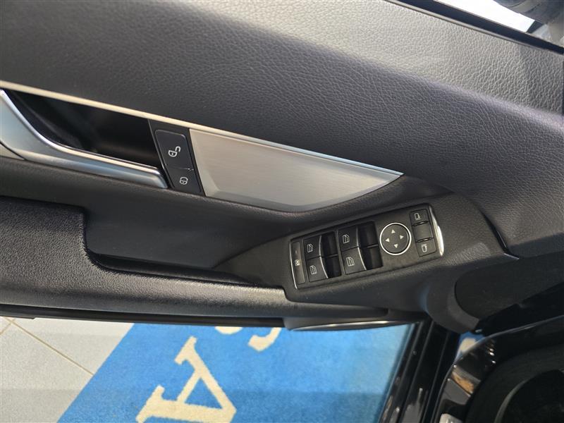 MERCEDES-BENZ C 2011