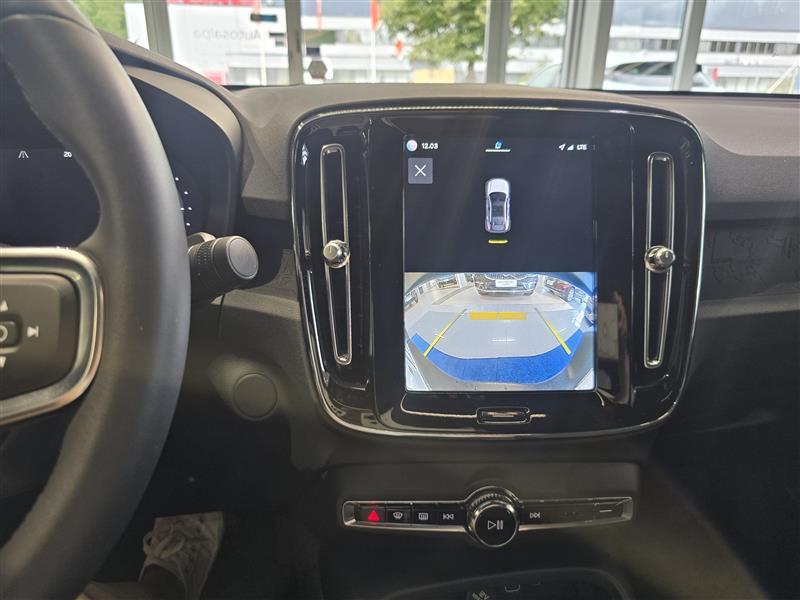VOLVO C40 2023