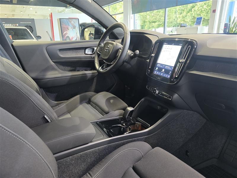 VOLVO C40 2023