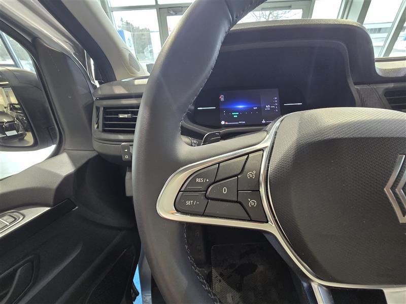 RENAULT Trafic 2025