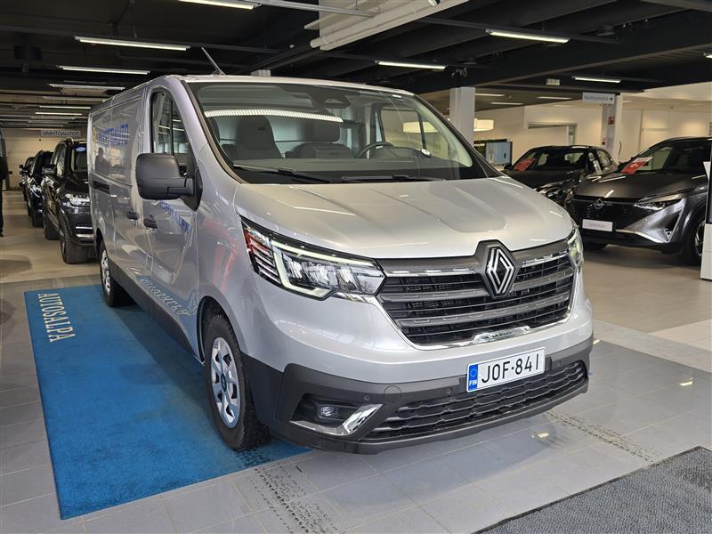 RENAULT Trafic 2025
