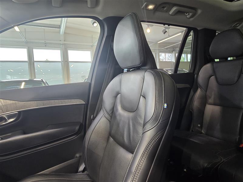 VOLVO XC90 2023