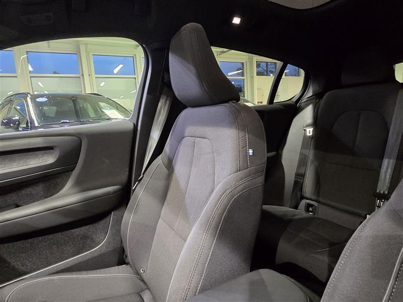 VOLVO C40 2024