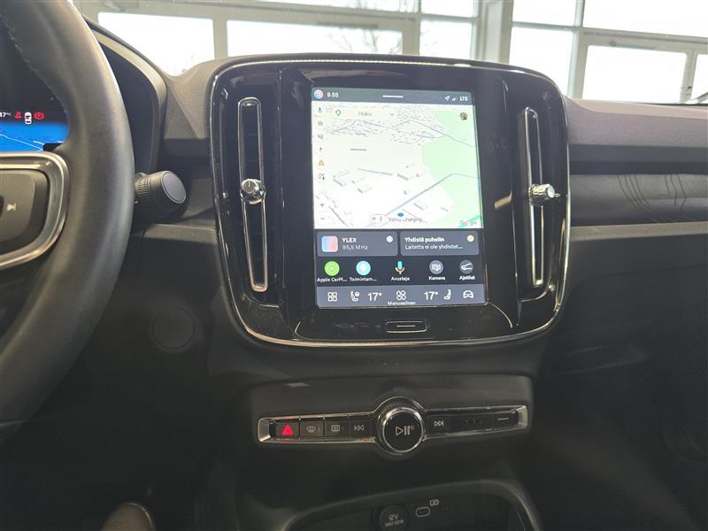 VOLVO C40 2024