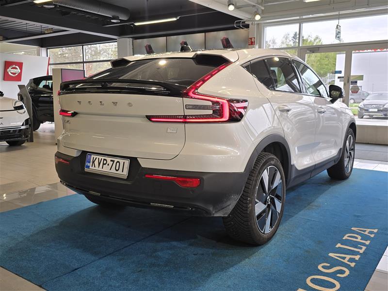 VOLVO C40 2024