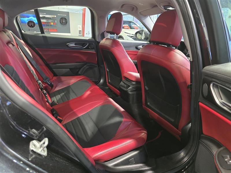 ALFA ROMEO Giulia 2017