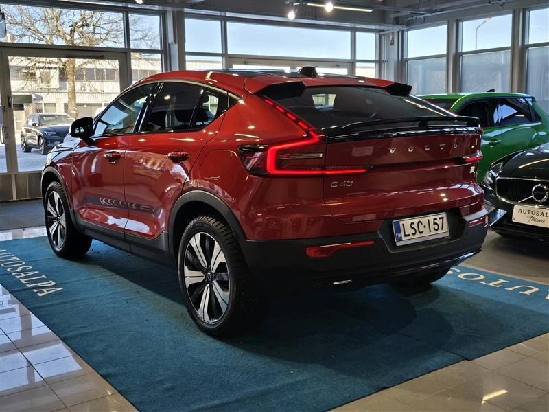 VOLVO C40 2023