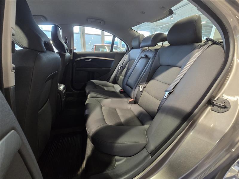 VOLVO S80 2011