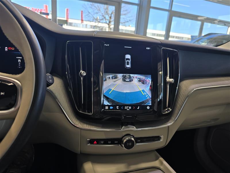 VOLVO XC60 2023