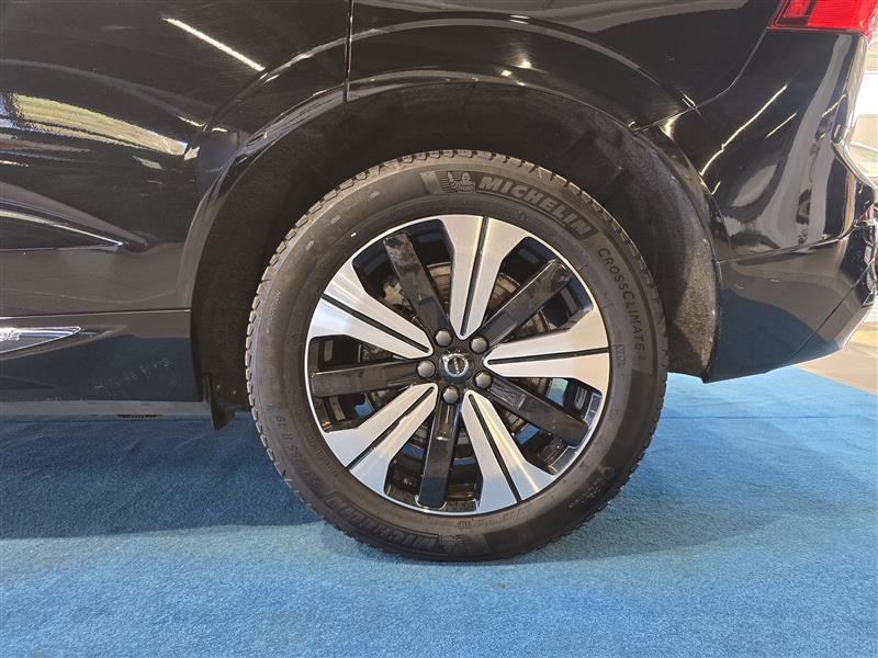 VOLVO XC60 2023