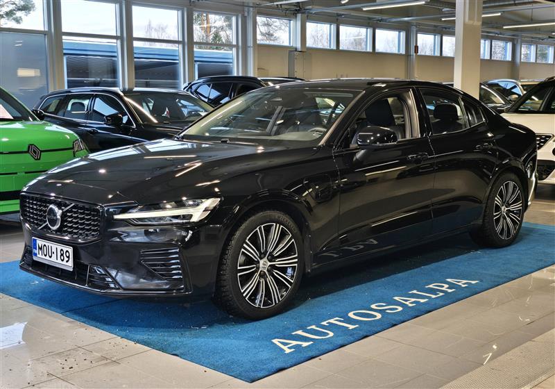 VOLVO S60 2023