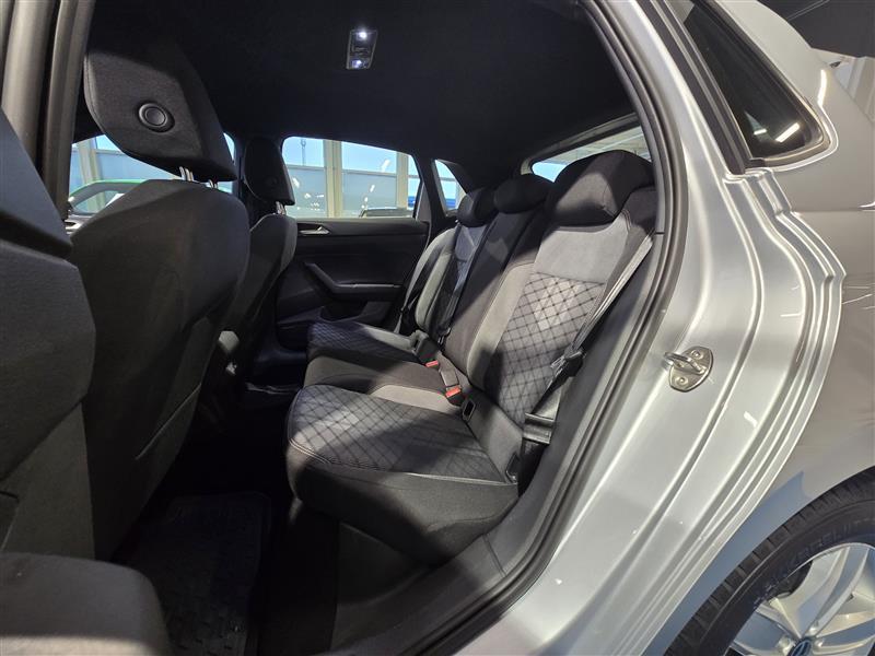 VOLKSWAGEN Polo 2023