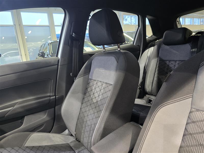 VOLKSWAGEN Polo 2023