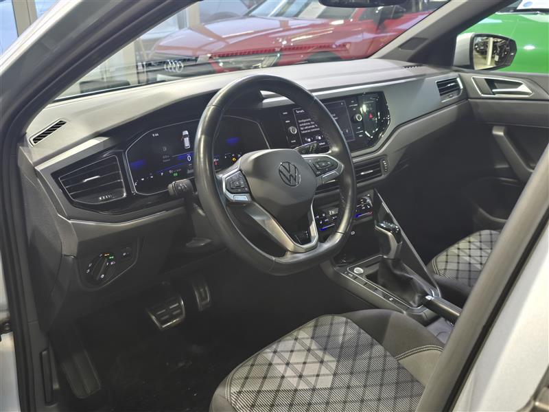 VOLKSWAGEN Polo 2023