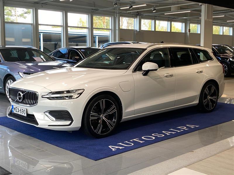 VOLVO V60 2021