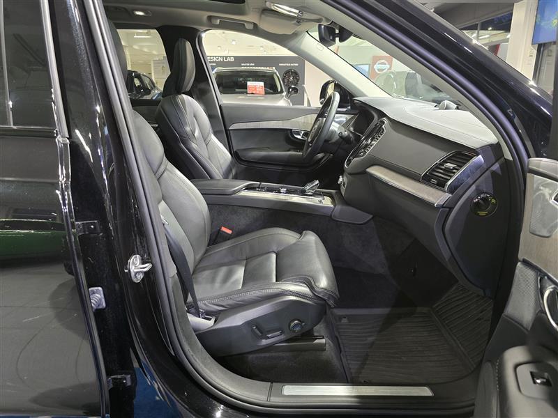 VOLVO XC90 2023