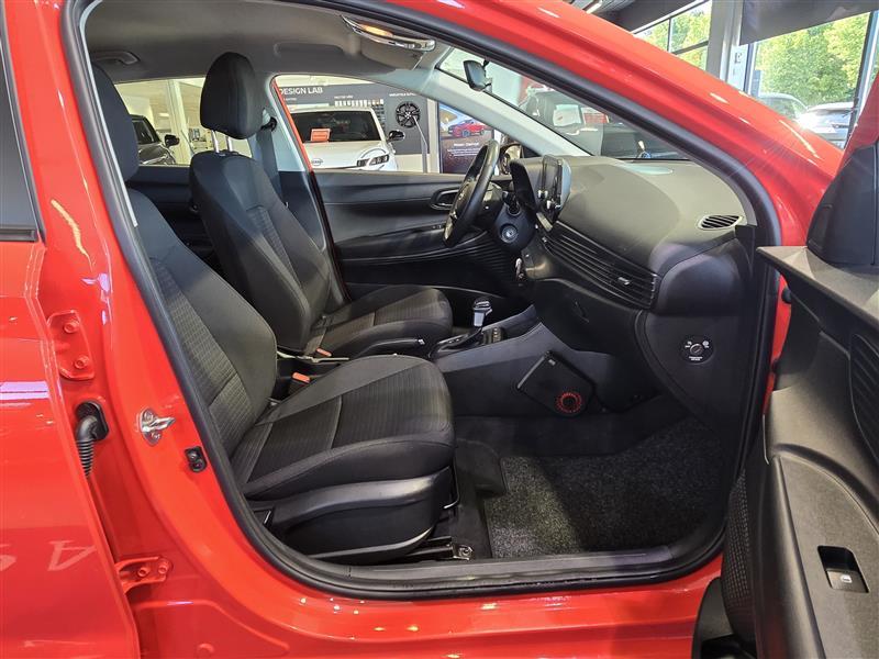 HYUNDAI i20 Hatchback 2021