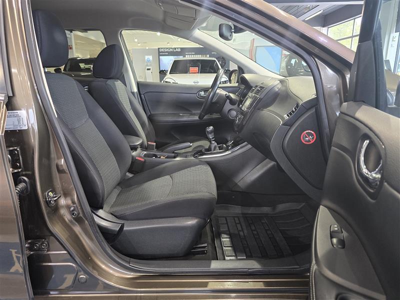 NISSAN Pulsar 2015