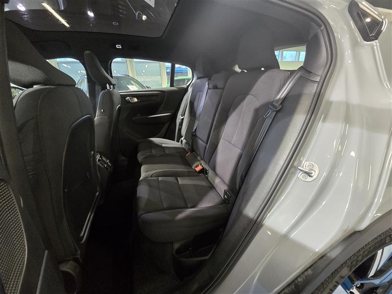 VOLVO C40 2024