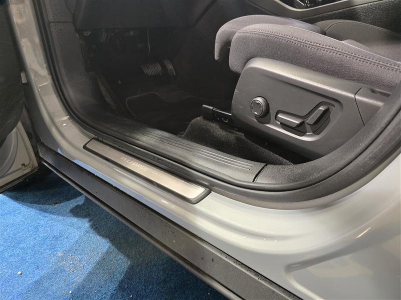 VOLVO C40 2024