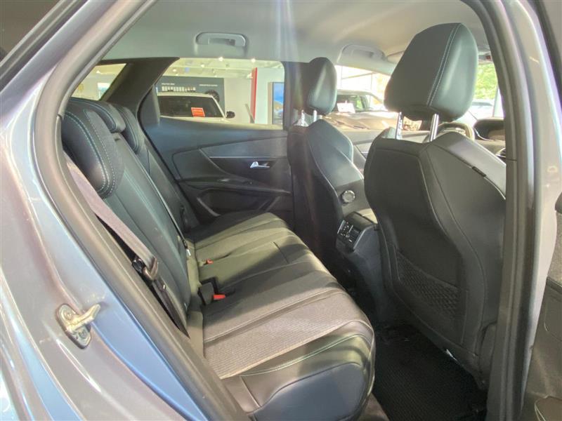 PEUGEOT 3008 2021