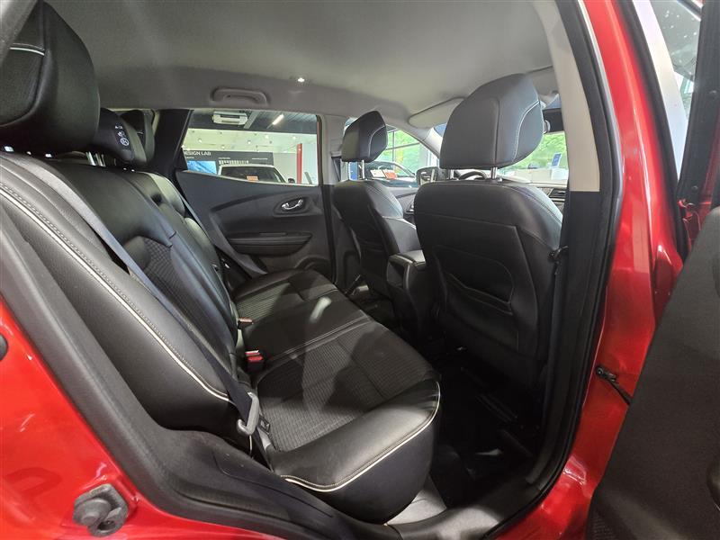 RENAULT Kadjar 2016