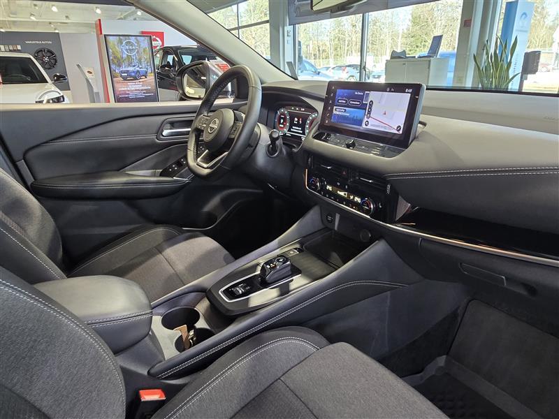 NISSAN Qashqai 2024
