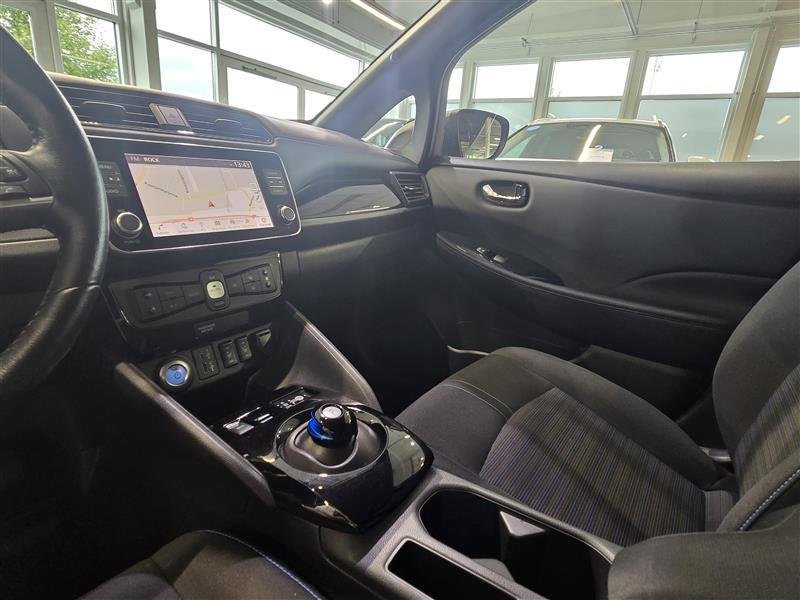 NISSAN Leaf 2022