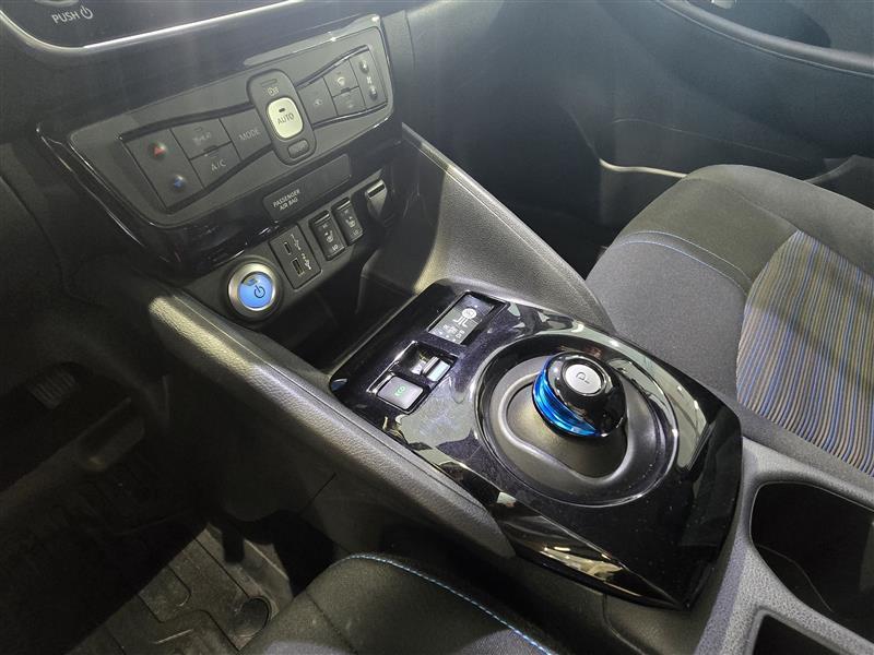 NISSAN Leaf 2022