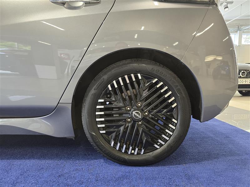 NISSAN Leaf 2022