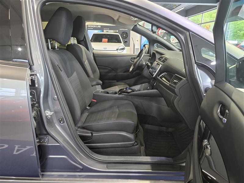 NISSAN Leaf 2022