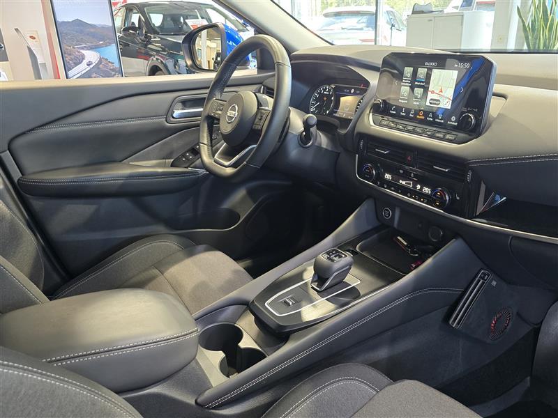 NISSAN Qashqai 2022